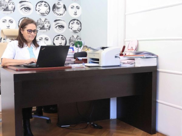 Mituri și adevăruri despre prevenția cancerului de col uterin cu Dr. Lorena Turculeț